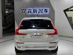 2023 Volvo XC60 4WD Luxury, белый — фото 10