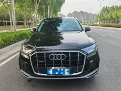 2022 Audi Q7 55 TFSI quattro S line, чёрный — фото 2