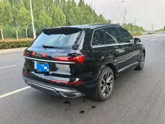 2022 Audi Q7 55 TFSI quattro S line, чёрный — фото 6