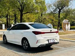 2023 Changan Eado PLUS 1.4T GDI DCT Premium, белый — фото 9