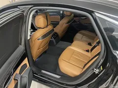 2023 Audi A8 A8L 45 TFSI quattro luxury model — фото 25