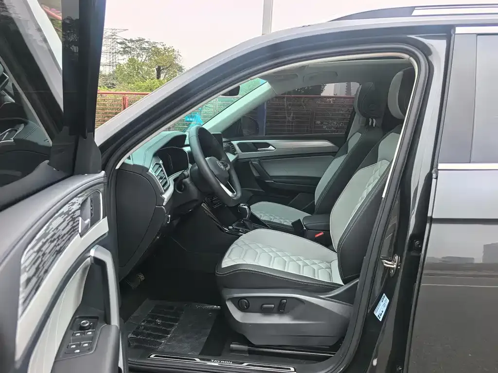 2023 Volkswagen Tayron 380TSI 4WD R-Line