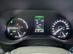 2021 Toyota Sienna 2.5L Hybrid Premium, белый — фото 26