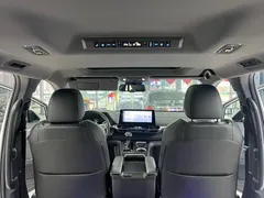 2021 Toyota Sienna 2.5L Hybrid Premium, белый — фото 29