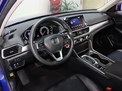 2018 Honda Accord Hybrid 2.0L VI, синий — фото 10