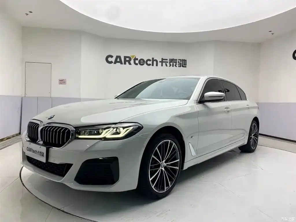 2022 BMW 5 Series modified 530Li leading M sports package