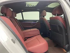 2022 BMW 5 Series modified 530Li leading M sports package, белый — фото 22