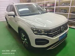 2022 Volkswagen Tayron 280TSI 2WD Luxury, белый — фото 3