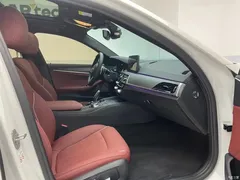 2021 BMW 5 Series 530Li Leading M Sport Package, белый — фото 18
