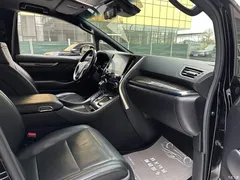 2020 Toyota Vellfire Hybrid 2.5L HV Premium — фото 14