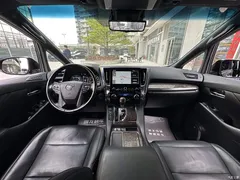 2020 Toyota Vellfire Hybrid 2.5L HV Premium — фото 17