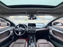 2022 BMW X2 sDrive25i M, белый — фото 11