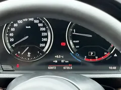 2022 BMW X2 sDrive25i M, белый — фото 17