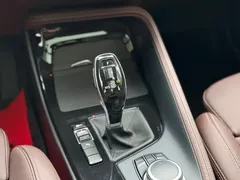 2022 BMW X2 sDrive25i M, белый — фото 18