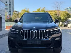2021 BMW X5 xDrive30i M, чёрный — фото 2