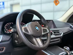 2021 BMW X5 xDrive30i M, чёрный — фото 6