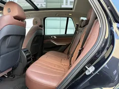 2021 BMW X5 xDrive30i M, чёрный — фото 11