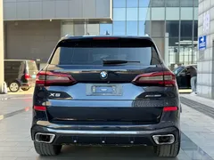 2021 BMW X5 xDrive30i M, чёрный — фото 19