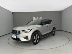 2023 Volvo XC40 B3 Zhiyuan Luxury — фото 1