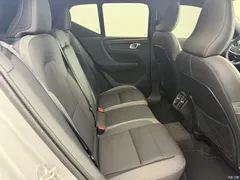 2023 Volvo XC40 B3 Zhiyuan Luxury — фото 8