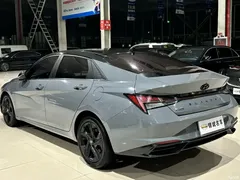 2021 Hyundai Elantra 1.5L CVT LUX Premium — фото 6