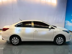 2022 Toyota YARiS L 1.5L CVT Luxury PLUS — фото 7