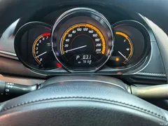 2022 Toyota YARiS L 1.5L CVT Luxury PLUS — фото 15