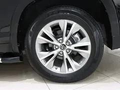 2021 Toyota Highlander 2.0T 4WD Elite 7, чёрный — фото 20