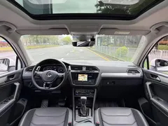 2021 Volkswagen Tiguan L 430PHEV PHEV Premium, белый — фото 5
