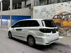 2022 Honda Elysion 2.0L e:HEV Luxury, белый — фото 4