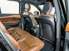 2022 Volvo XC90 B6 Zhiyi Luxury 7-seater, чёрный — фото 22