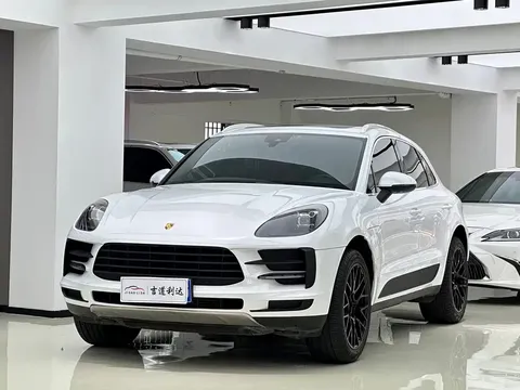 2021 Porsche Macan 2.0T