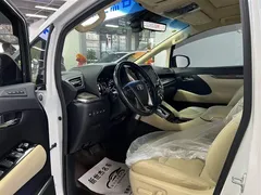 2021 Toyota Alphard Hybrid 2.5L Premium, белый — фото 4
