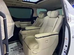 2021 Toyota Alphard Hybrid 2.5L Premium, белый — фото 5
