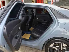 2021 Hyundai Elantra 1.5L CVT LUX Premium, синий — фото 6