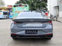 2021 Hyundai Elantra 1.5L CVT LUX Premium, синий — фото 8