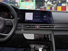 2021 Hyundai Elantra 1.5L CVT LUX Premium, синий — фото 12