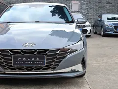 2021 Hyundai Elantra 1.5L CVT LUX Premium, синий — фото 22