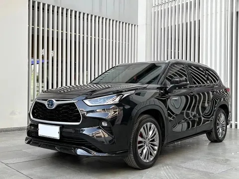 2023 Toyota Highlander 2.5L Smart Hybrid 4WD Premium 7