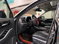 2023 Toyota Highlander 2.5L Smart Hybrid 4WD Premium 7, чёрный — фото 4