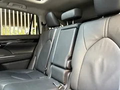 2023 Toyota Highlander 2.5L Smart Hybrid 4WD Premium 7, чёрный — фото 12