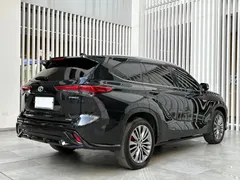 2023 Toyota Highlander 2.5L Smart Hybrid 4WD Premium 7, чёрный — фото 17