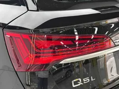2021 Audi Q5L 40 TFSI, чёрный — фото 12