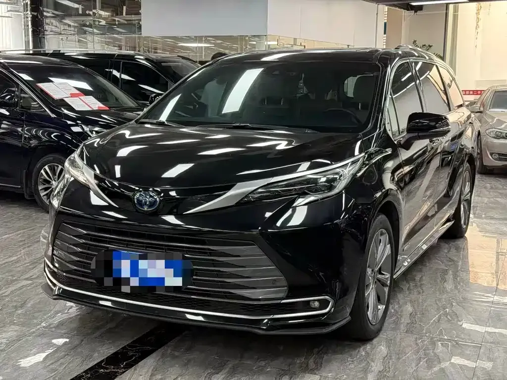 2021 Toyota Sienna 2.5L Hybrid Supreme