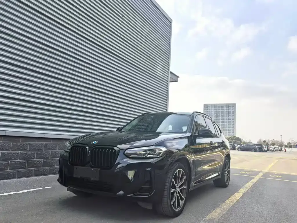 2022 BMW X3 xDrive30i M