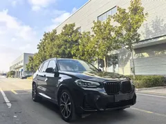 2022 BMW X3 xDrive30i M, чёрный — фото 3