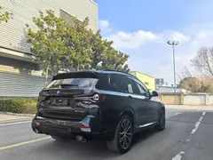 2022 BMW X3 xDrive30i M, чёрный — фото 5
