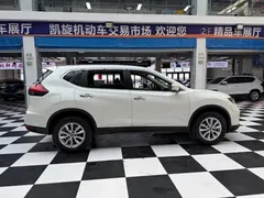 2022 Nissan X-Trail 2.0L 2WD Premium, белый — фото 4