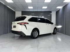 2022 Toyota SIENNA 2.5L AT, белый — фото 6