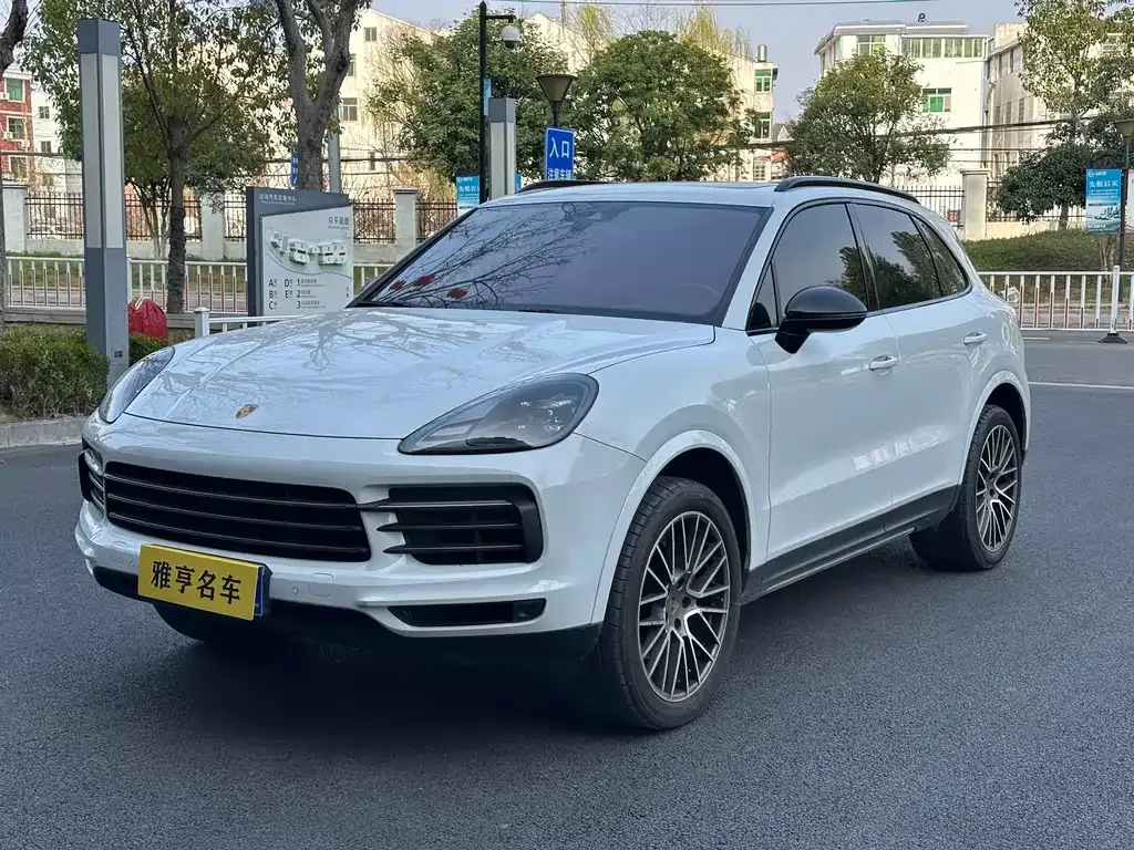 2023 Porsche Cayenne 3.0T Platinum